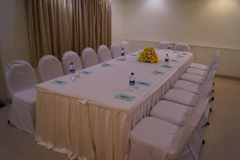 Hotel Budhil Park Visakhapatnam Luaran gambar