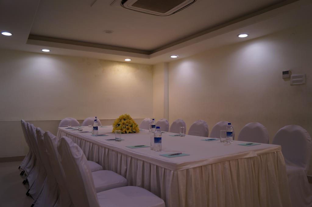 Hotel Budhil Park Visakhapatnam Luaran gambar